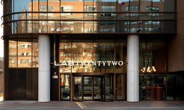 Labtwentytwo Barcelona-Tribute Portfolio