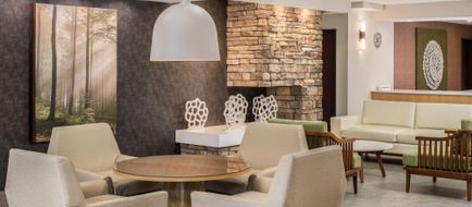Fairfield Inn & Suites Portland Airport Lobby
