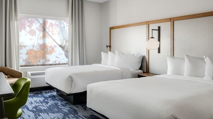 Fairfield Inn & Suites Cape Girardeau Room