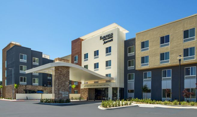 Fairfield Inn & Suites San Diego North Exterior