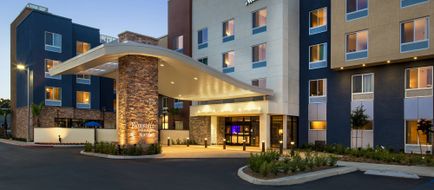 Fairfield Inn & Suites San Diego North Exterior