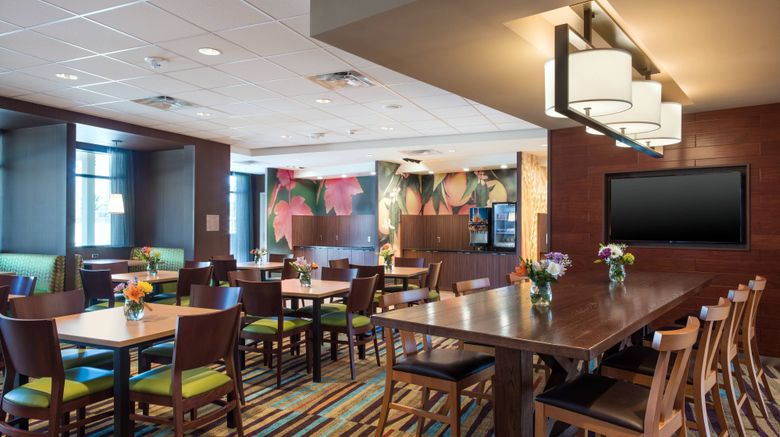 <b>Fairfield Inn & Suites San Diego North Restaurant</b>. Images powered by <a href="https://www.leonardoworldwide.com/" title="Leonardo Worldwide" target="_blank">Leonardo</a>.
