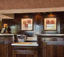 Christopher Inn Lobby