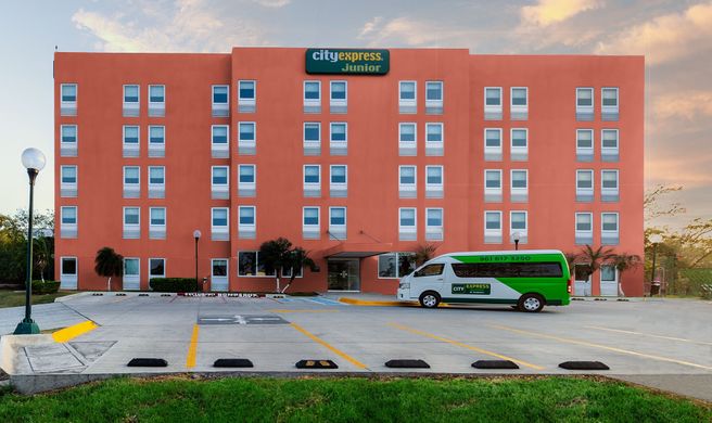 City Express Junior by Marriott Exterior