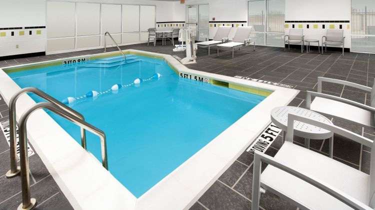Fairfield by Marriott Weatherford Pool