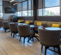 SpringHill Suites Woodbridge Lobby