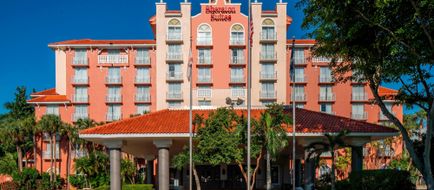 Sheraton Suites Ft. Lauderdale Exterior