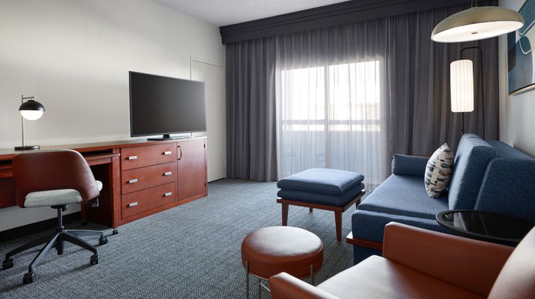 <b>Courtyard Kansas City Overland Park Room</b>. Images powered by <a href="https://www.leonardoworldwide.com/" title="Leonardo Worldwide" target="_blank">Leonardo</a>.