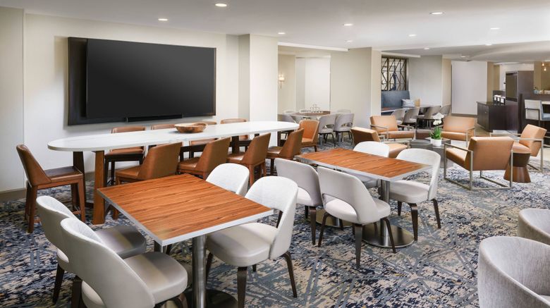 <b>Courtyard by Marriott Orlando Downtown Lobby</b>. Images powered by <a href="https://www.leonardoworldwide.com/" title="Leonardo Worldwide" target="_blank">Leonardo</a>.