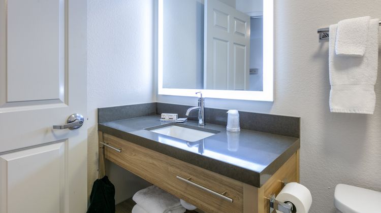 Candlewood Suites West Fort Worth Room