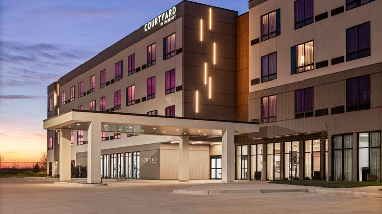 Courtyard by Marriott Bettendorf Exterior
