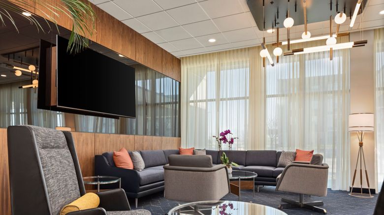 <b>Courtyard by Marriott Bettendorf Lobby</b>. Images powered by <a href="https://www.leonardoworldwide.com/" title="Leonardo Worldwide" target="_blank">Leonardo</a>.