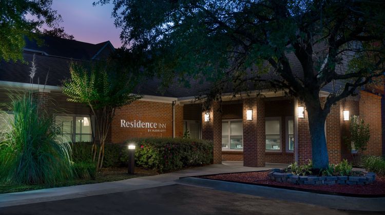 Residence Inn Mobile Exterior