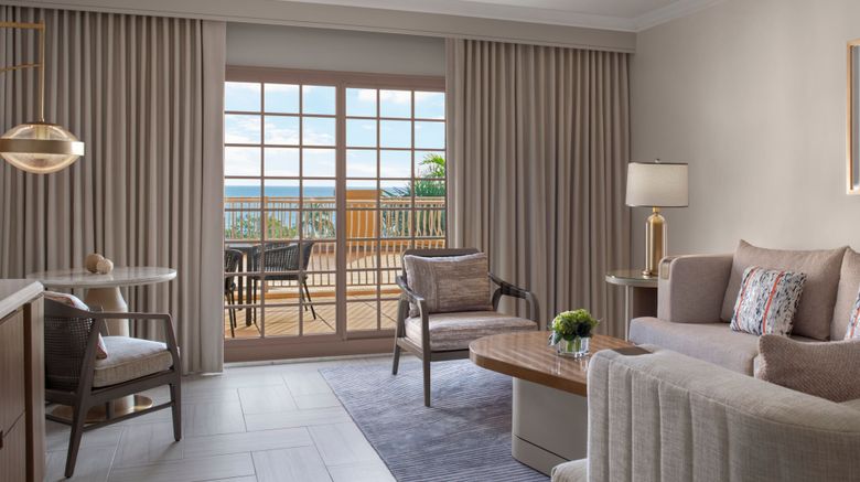<b>The Ritz-Carlton, Naples Room</b>. Images powered by <a href="https://www.leonardoworldwide.com/" title="Leonardo Worldwide" target="_blank">Leonardo</a>.