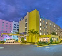 City Suites by Marriott Toluca Exterior