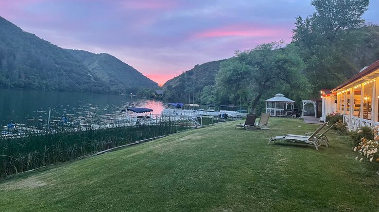 <b>The Lodge At Blue Lakes Exterior</b>. Images powered by <a href="https://www.leonardoworldwide.com/" title="Leonardo Worldwide" target="_blank">Leonardo</a>.