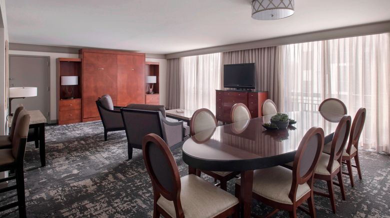 <b>Marriott Park Ridge Suite</b>. Images powered by <a href="https://www.leonardoworldwide.com/" title="Leonardo Worldwide" target="_blank">Leonardo</a>.