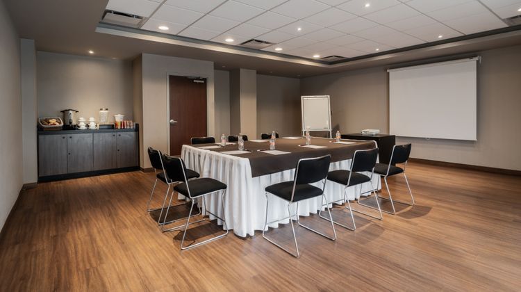 City Express Suites-Marriott Queretaro Meeting