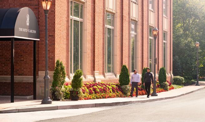 The Ritz-Carlton, St Louis Exterior