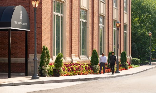 The Ritz-Carlton, St Louis Exterior