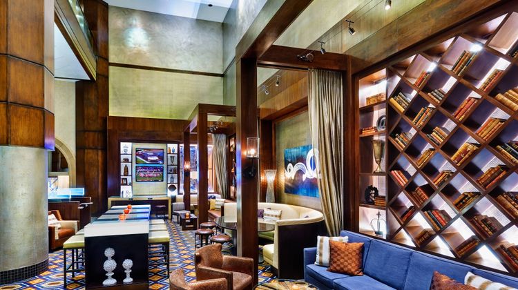 JW Marriott New Orleans Lobby