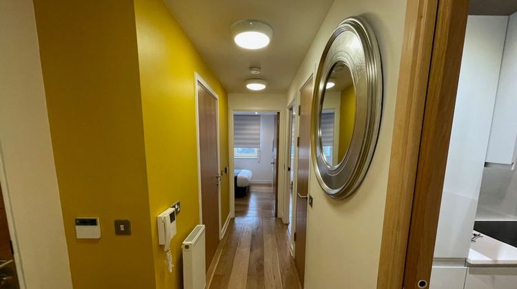 Quay Apartments Manchester Lobby