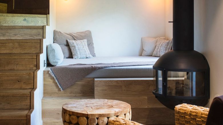 <b>Le Clos Des Sens Room</b>. Images powered by <a href="https://www.leonardoworldwide.com/" title="Leonardo Worldwide" target="_blank">Leonardo</a>.