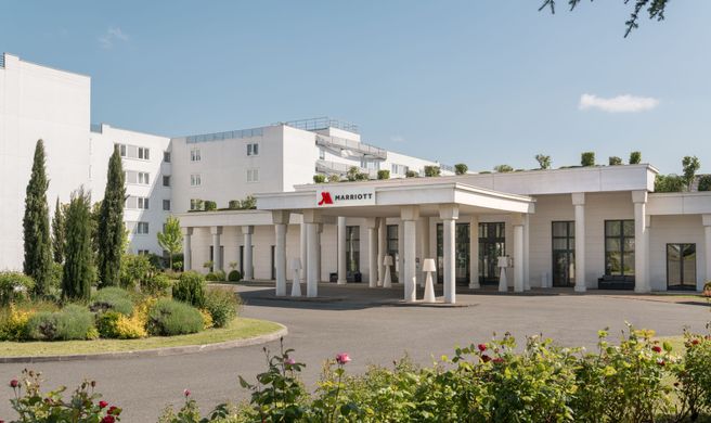 Paris Charles de Gaulle Airport Marriott Exterior