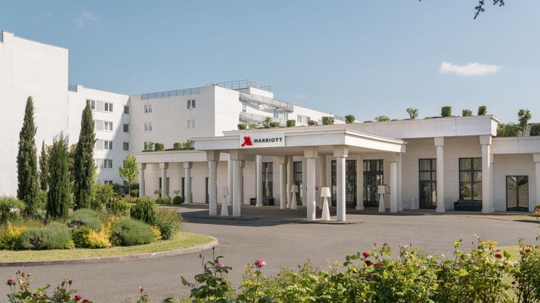 Paris Charles de Gaulle Airport Marriott Exterior. Images powered by <a href="https://www.leonardoworldwide.com" target="_blank" rel="noopener">Leonardo</a>.