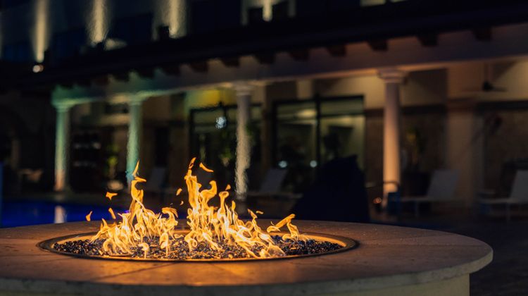 Hotel Indigo Spring-Woodlands Area Exterior