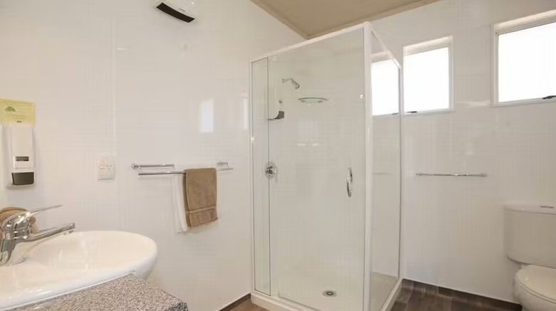 <b>ASURE Fountain Resort Motel Room</b>. Images powered by <a href="https://www.leonardoworldwide.com/" title="Leonardo Worldwide" target="_blank">Leonardo</a>.
