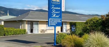 ASURE Fountain Resort Motel Exterior