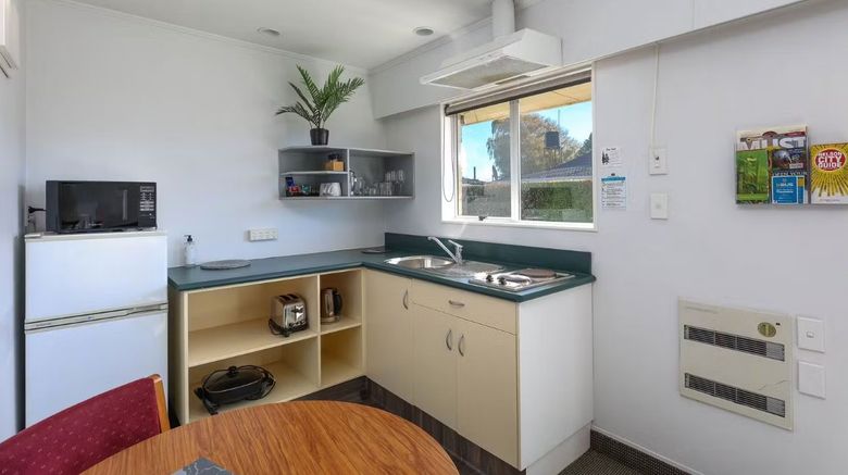 <b>ASURE Fountain Resort Motel Room</b>. Images powered by <a href="https://www.leonardoworldwide.com/" title="Leonardo Worldwide" target="_blank">Leonardo</a>.