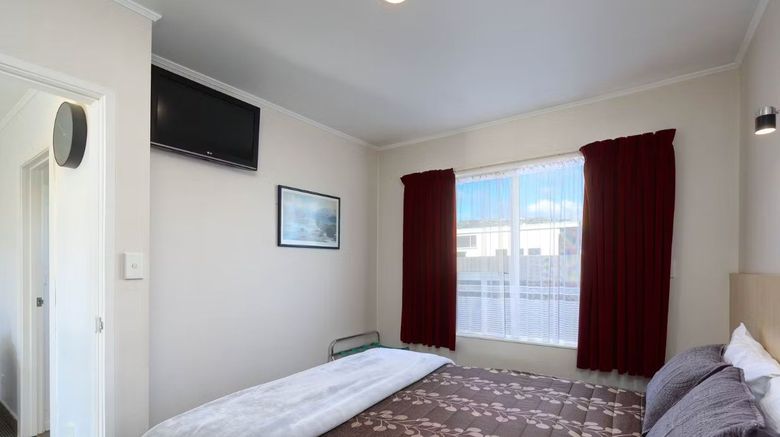 <b>ASURE Fountain Resort Motel Room</b>. Images powered by <a href="https://www.leonardoworldwide.com/" title="Leonardo Worldwide" target="_blank">Leonardo</a>.