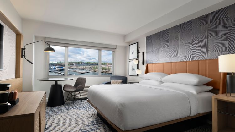 Sheraton Erie Bayfront Hotel Room