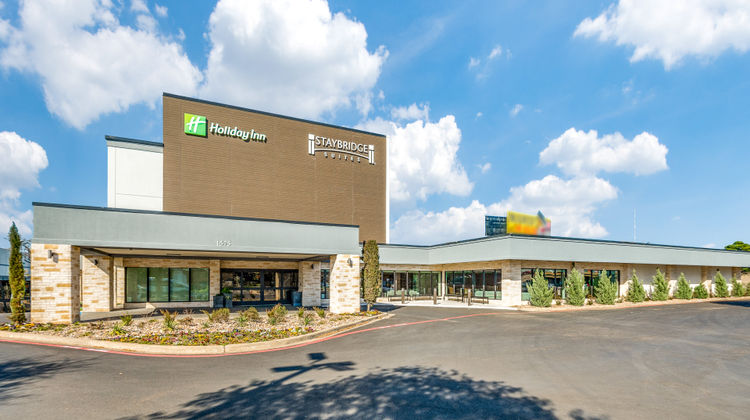 Holiday Inn Dallas Market Ctr Love Field Exterior