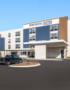 SpringHill Suites Menomonee Falls