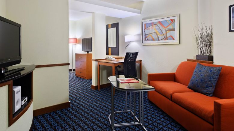 <b>Fairfield Inn/Suites Charlotte Arrowood Room</b>. Images powered by <a href="https://www.leonardoworldwide.com/" title="Leonardo Worldwide" target="_blank">Leonardo</a>.