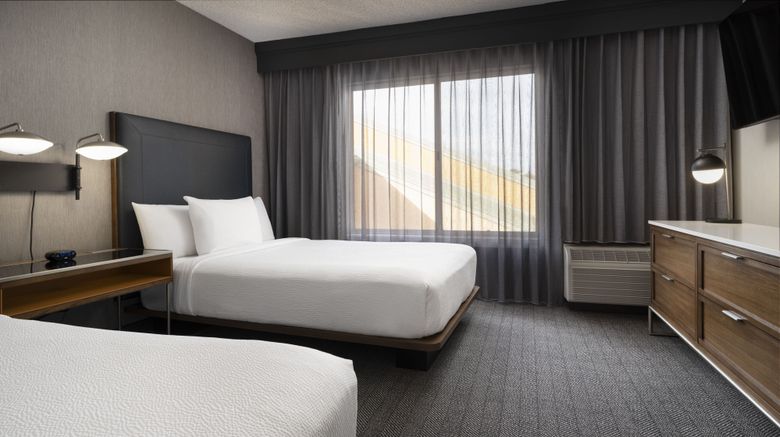 <b>Courtyard San Mateo Foster City Room</b>. Images powered by <a href="https://www.leonardoworldwide.com/" title="Leonardo Worldwide" target="_blank">Leonardo</a>.