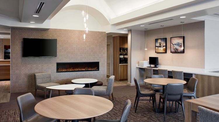 Residence Inn Miss-Airport Corp Centre W Lobby