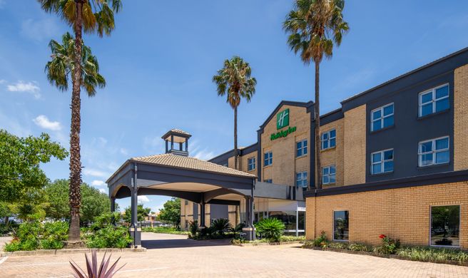 Holiday Inn Johannesburg Airport Exterior