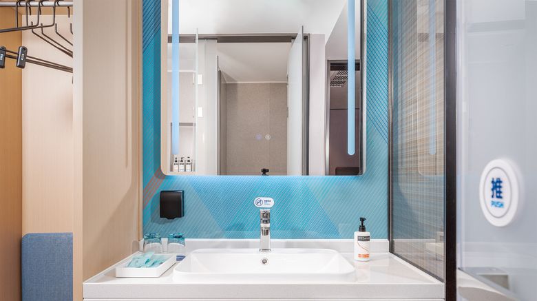 <b>Holiday Inn Exp Yuhua Room</b>. Images powered by <a href="https://www.leonardoworldwide.com/" title="Leonardo Worldwide" target="_blank">Leonardo</a>.