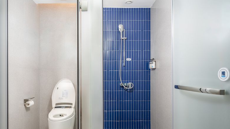 <b>Holiday Inn Exp Yuhua Room</b>. Images powered by <a href="https://www.leonardoworldwide.com/" title="Leonardo Worldwide" target="_blank">Leonardo</a>.