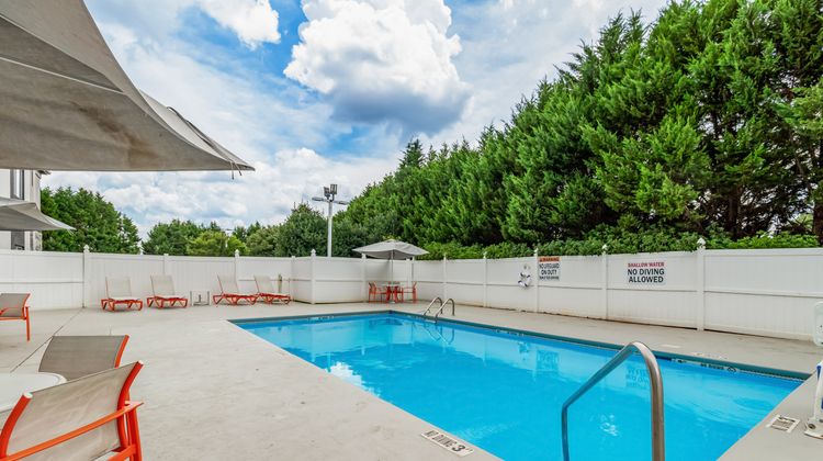 Holiday Inn Spartanburg Northwest Pool