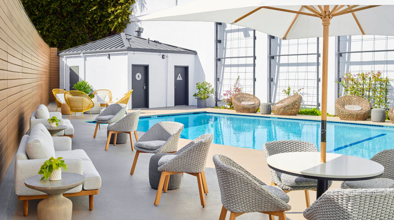 <b>The Pierside Santa Monica Pool</b>. Images powered by <a href="https://www.leonardoworldwide.com/" title="Leonardo Worldwide" target="_blank">Leonardo</a>.