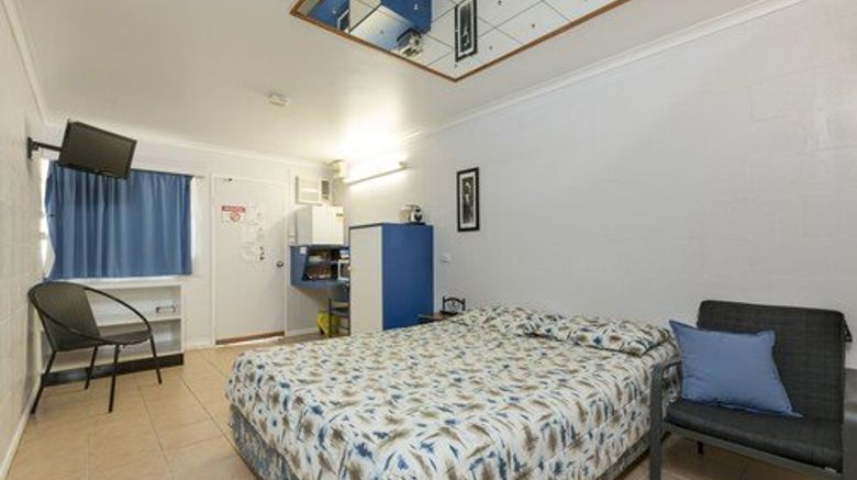 <b>Innisfail City Motel Room</b>. Images powered by <a href="https://www.leonardoworldwide.com/" title="Leonardo Worldwide" target="_blank">Leonardo</a>.
