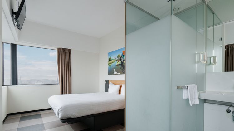 easyHotel Amsterdam Zaandam Room