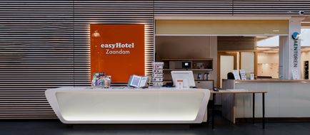 easyHotel Amsterdam Zaandam Lobby
