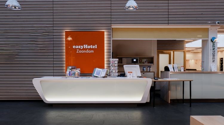 easyHotel Amsterdam Zaandam Lobby