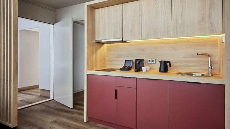 <b>Sheraton Frankfurt Arpt Hotel & Conf Ctr Room</b>. Images powered by <a href="https://www.leonardoworldwide.com/" title="Leonardo Worldwide" target="_blank">Leonardo</a>.